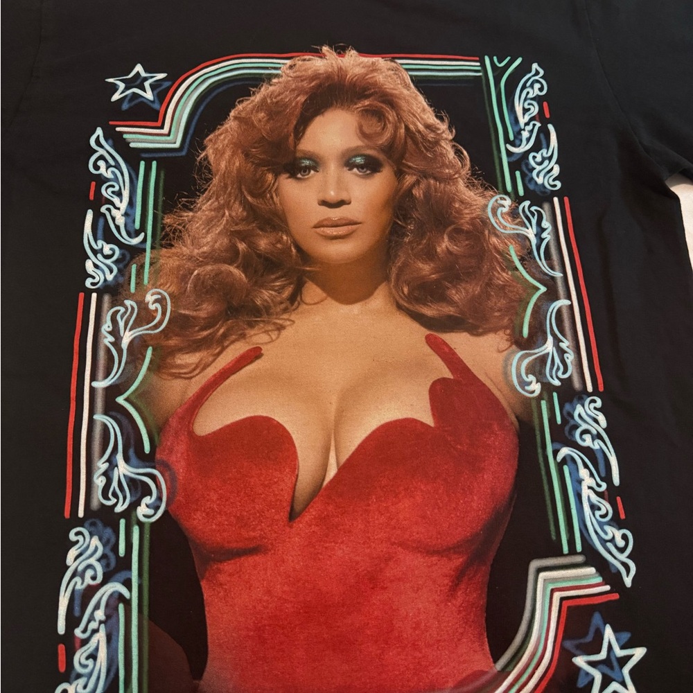 Beyonce cowboy carter tour merchandise Las Vegas exclusive size small